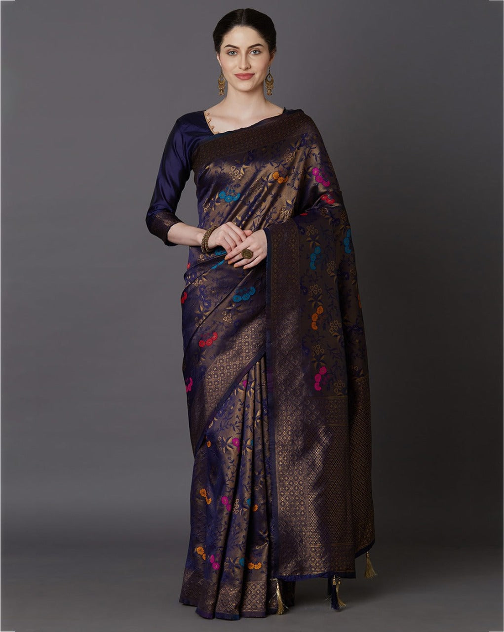 Traditional blue silk saree online at affordable rate – Joshindia