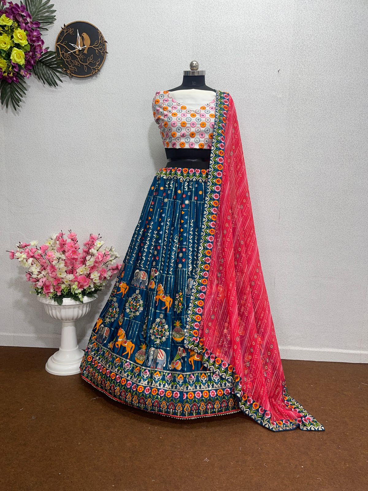 Blue Heavy Designer Work Wedding/Party Wear Special Lehenga Choli - Indian  Heavy Anarkali Lehenga Gowns Sharara Sarees Pakistani Dresses in  USA/UK/Canada/UAE - IndiaBoulevard
