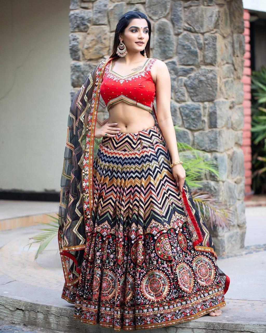 Buy online Mirror Work Jaipuri Lehenga from ethnic wear for Women by Fraumi  for ₹9599 at 20% off | 2024 Limeroad.com