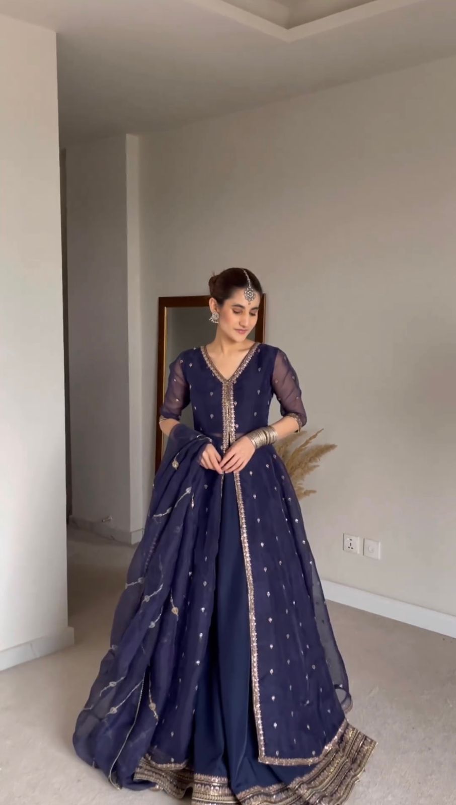 Buy online Deepika Padukone Replica Firozi Color Party Wedding Wear Bridal  Saree from ethnic wear for Women by Palash Fashion for ₹3667 at 0% off |  2024 Limeroad.com