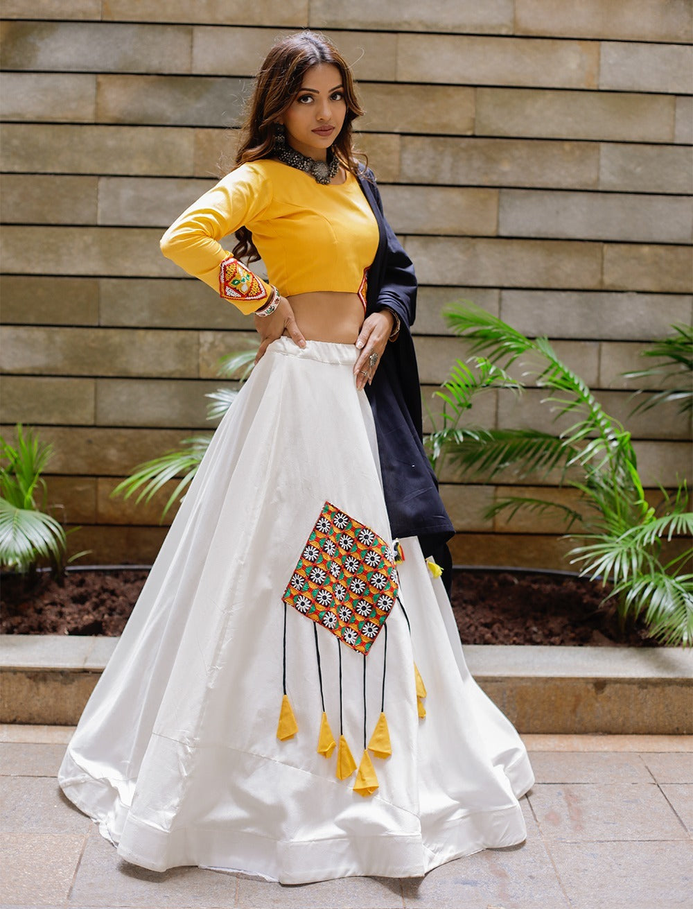 Buy Zoon Off White Dupatta Floral Crystal Embellished Blouse Lehenga Set  Online | Aza Fas… | Embellished blouse, Wedding lehenga designs, Indian  dresses traditional