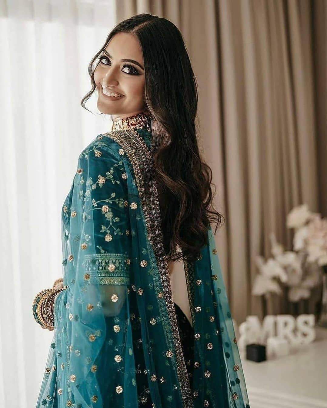 Cocktail or reception lehenga in silver | Indian bridal lehenga, Reception  lehenga, Indian wedding outfits
