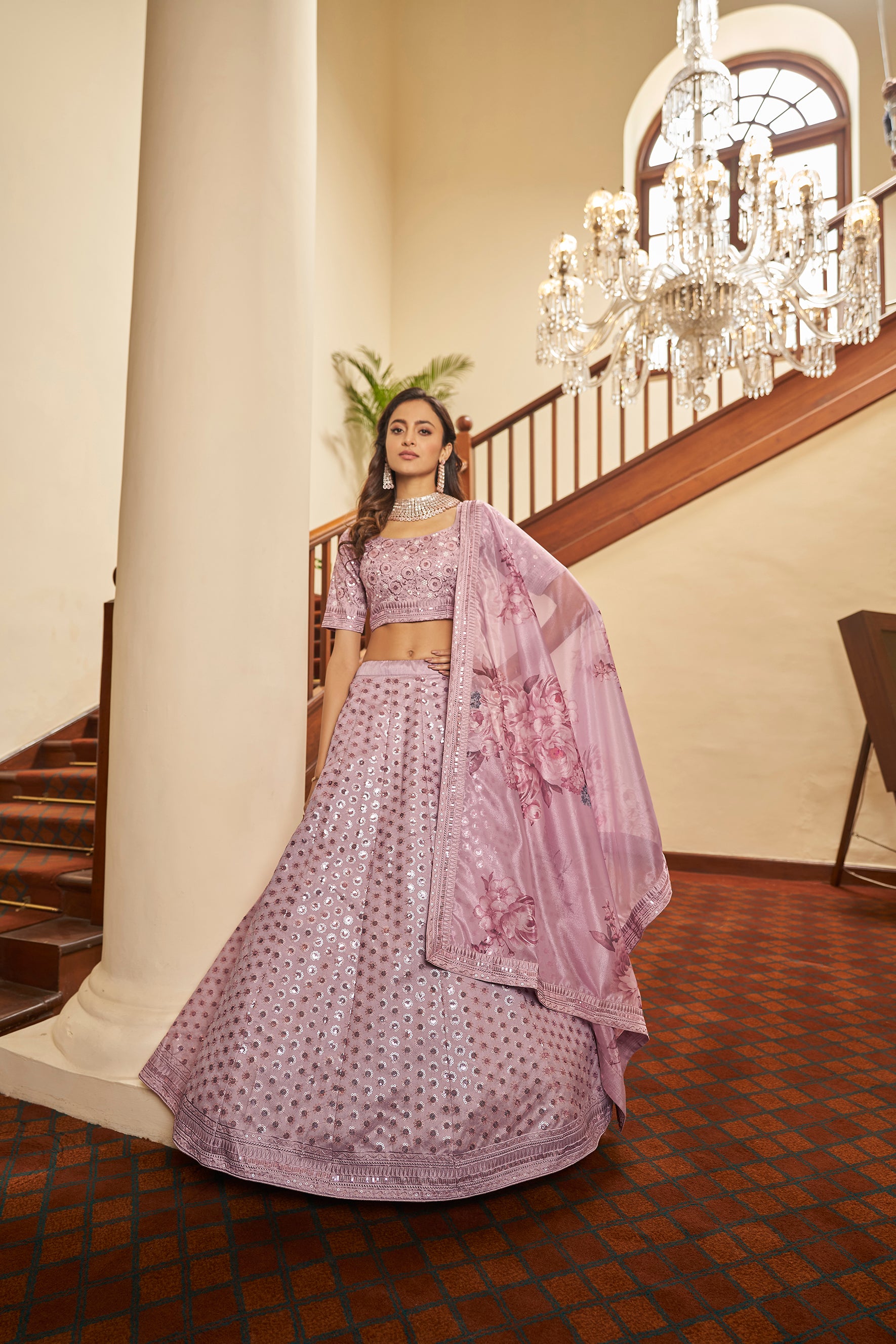 Fashion, Beauty etc.. : Kareena Kapoor in Manish Malhotra lehenga at her  Wedding Reception