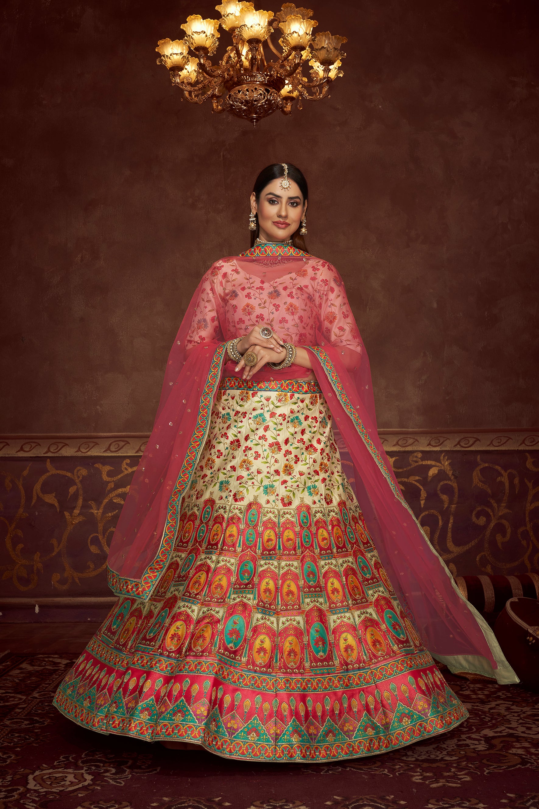Red Bridal Lehenga, Size: Free Size at Rs 10000 in Udaipur | ID:  2853275604333