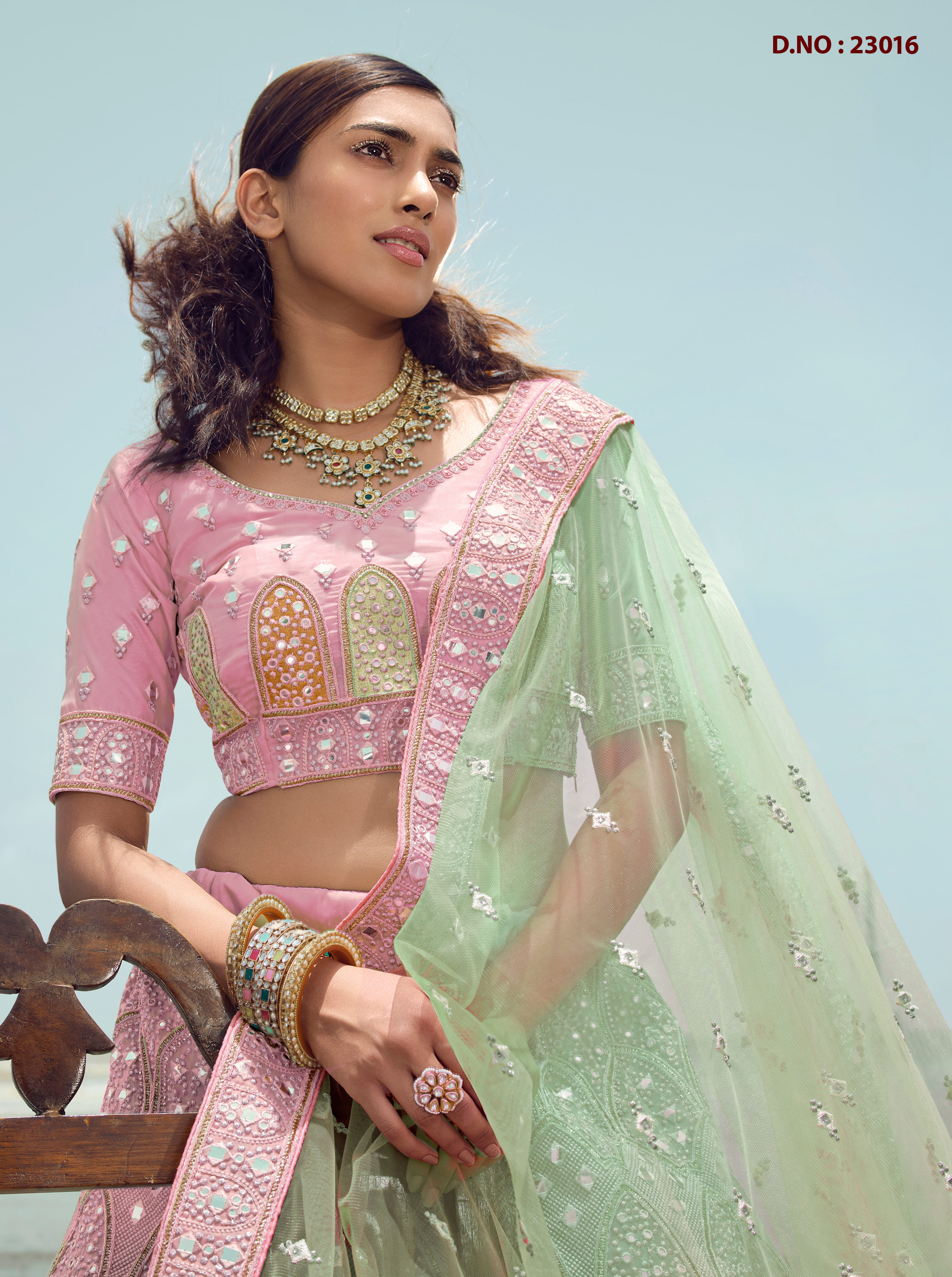 Lehenga choli clearance pehne ki style