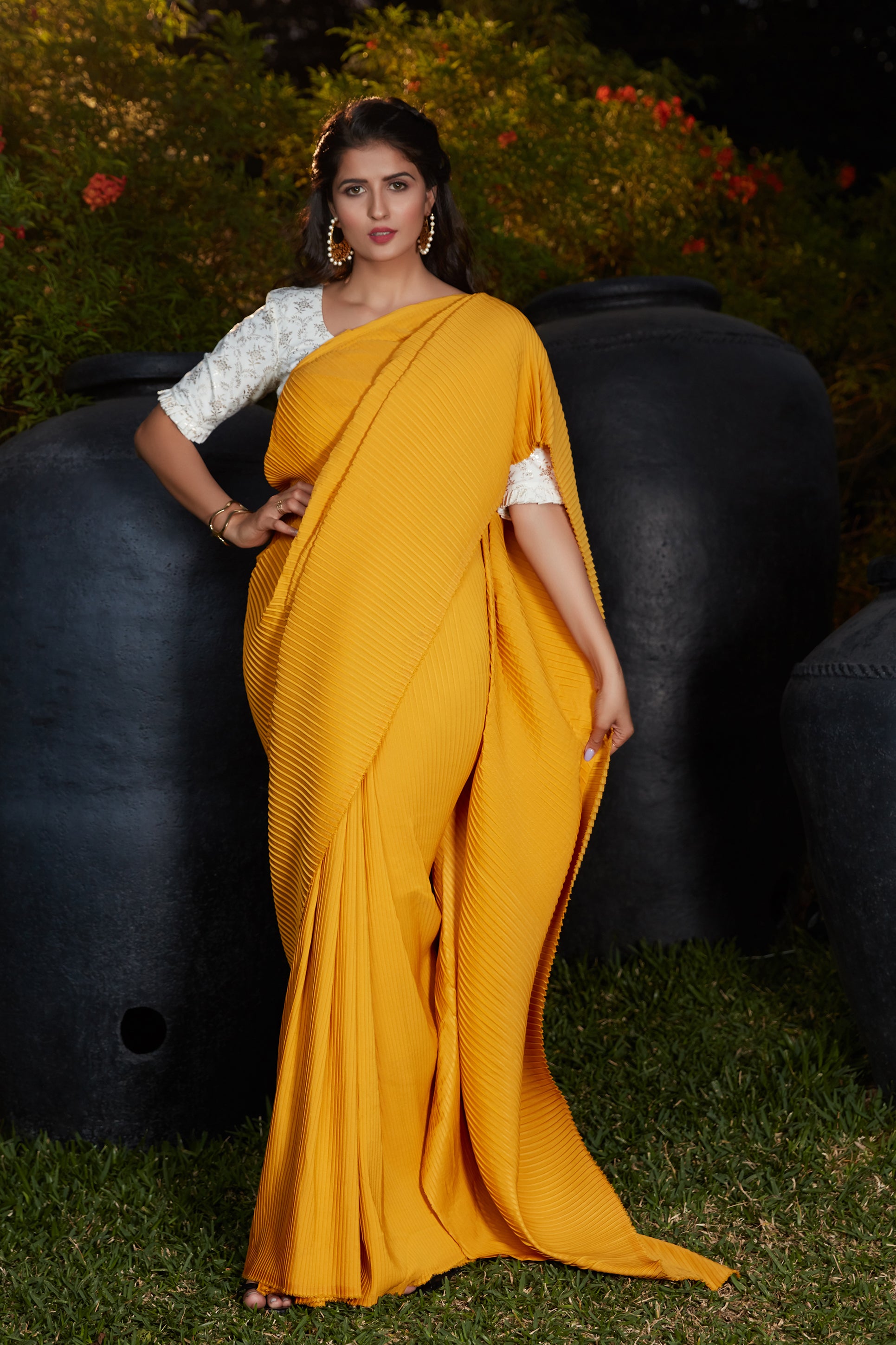 Buy Pleated Saree With Blouse - Joshindia