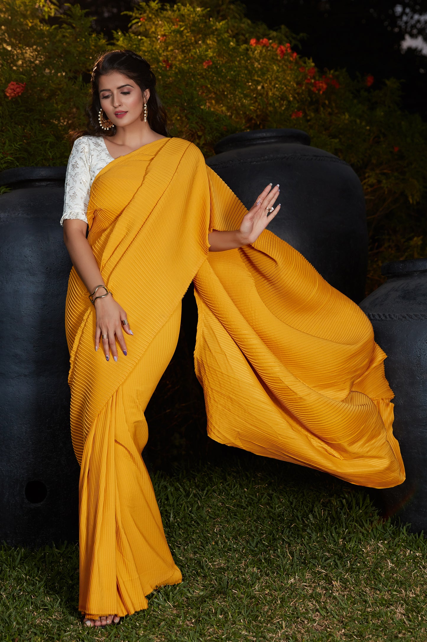 Buy Pleated Saree With Blouse - Joshindia