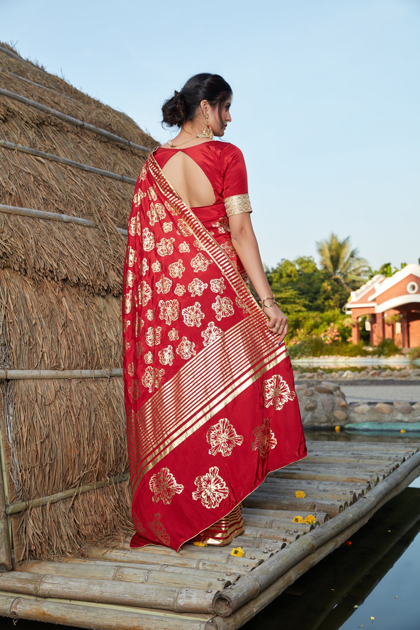 Buy Amazing Red Silk Saree With Blouse Online - Joshindia