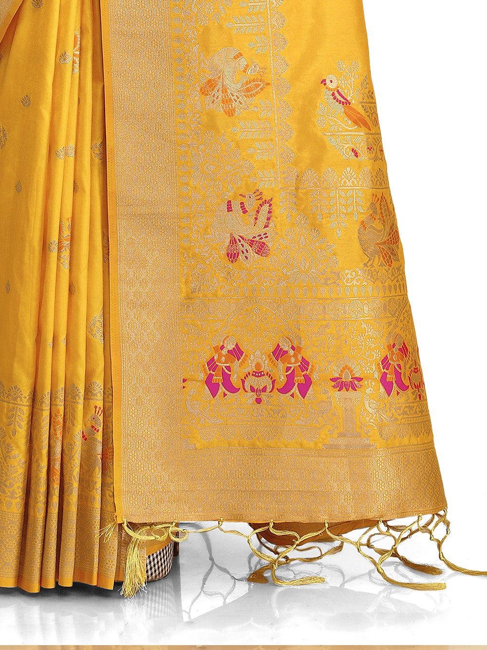 Yellow color kanjiveram silk saree Buy Now - Joshindia