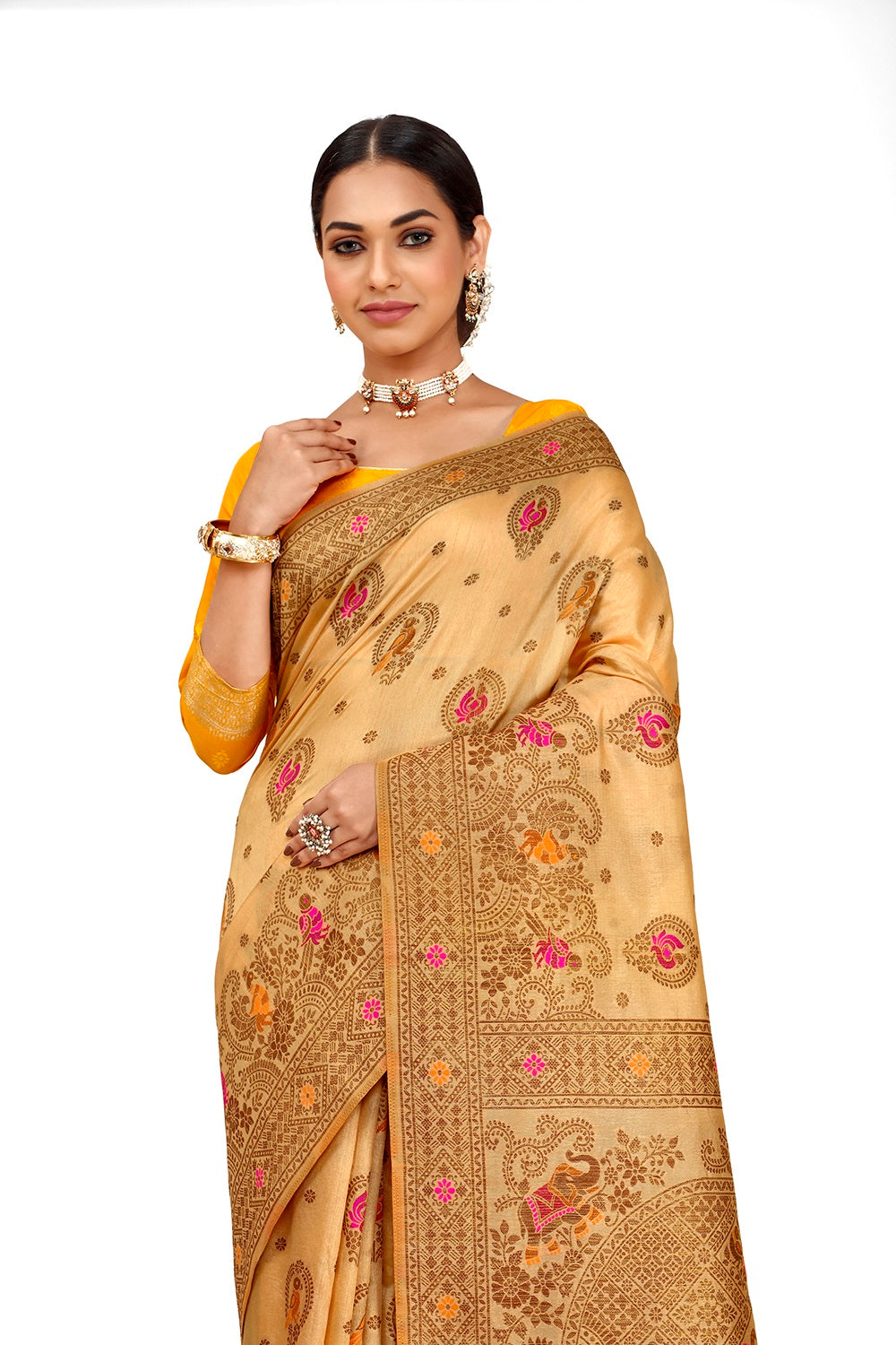 Attractive silk saree for wedding buy now - Joshindia