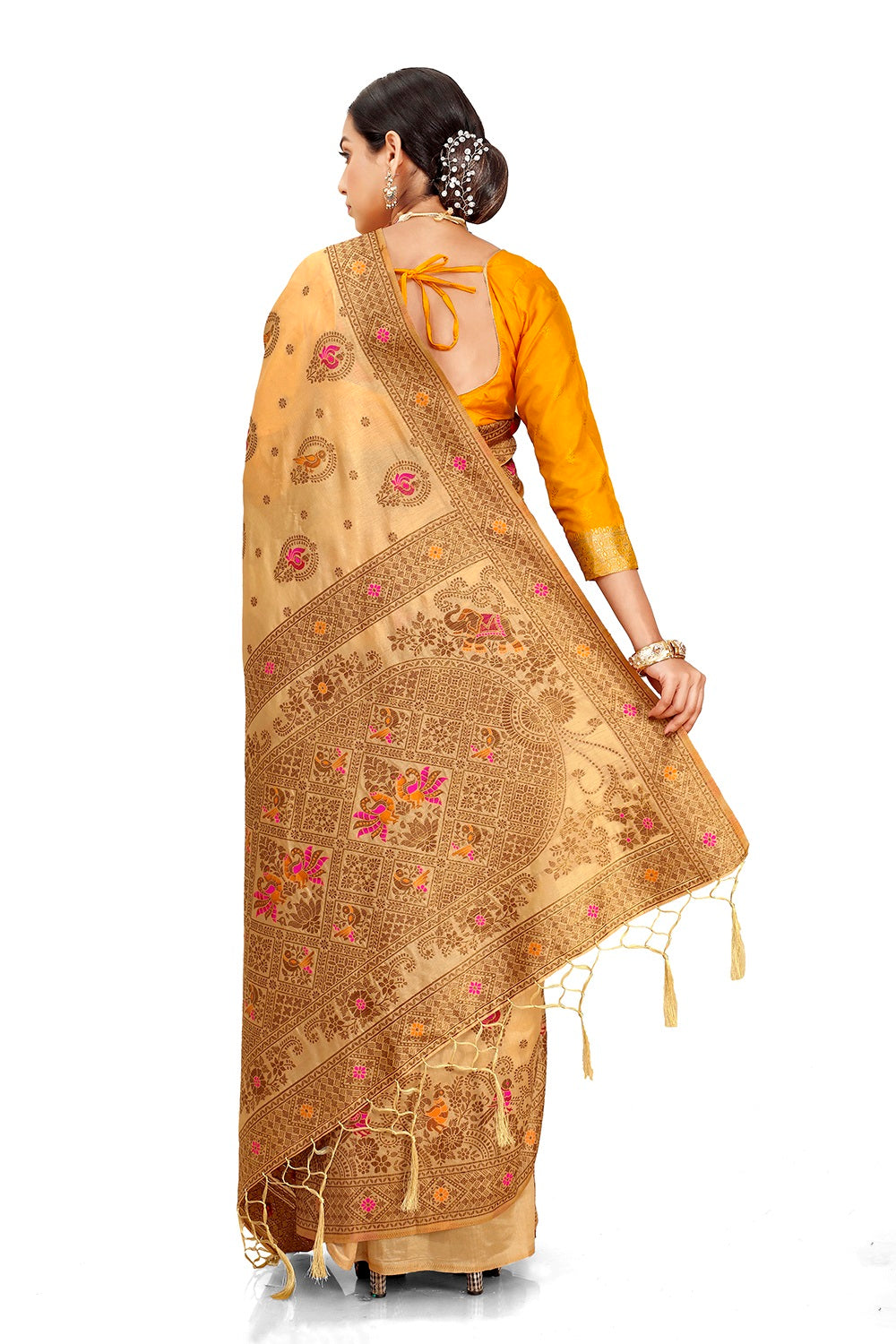 Attractive silk saree for wedding buy now - Joshindia