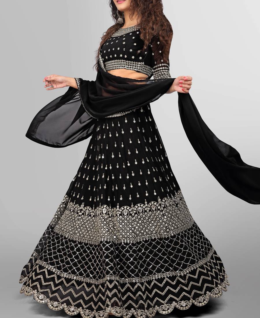 12 Breathtaking Black Lehenga Inspirations You Gotta See | Black lehenga, Black  saree designs, Lehenga