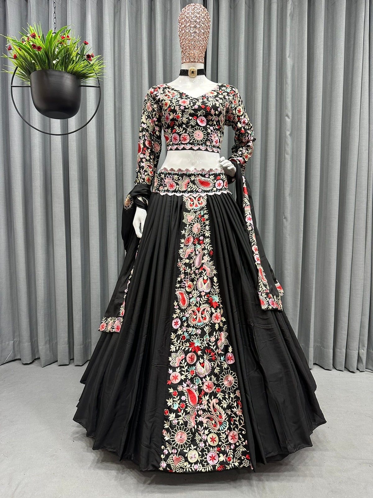 Stylish lehenga blouse design Buy Online Saree Salwar Suit Kurti Palazzo  Sharara 5