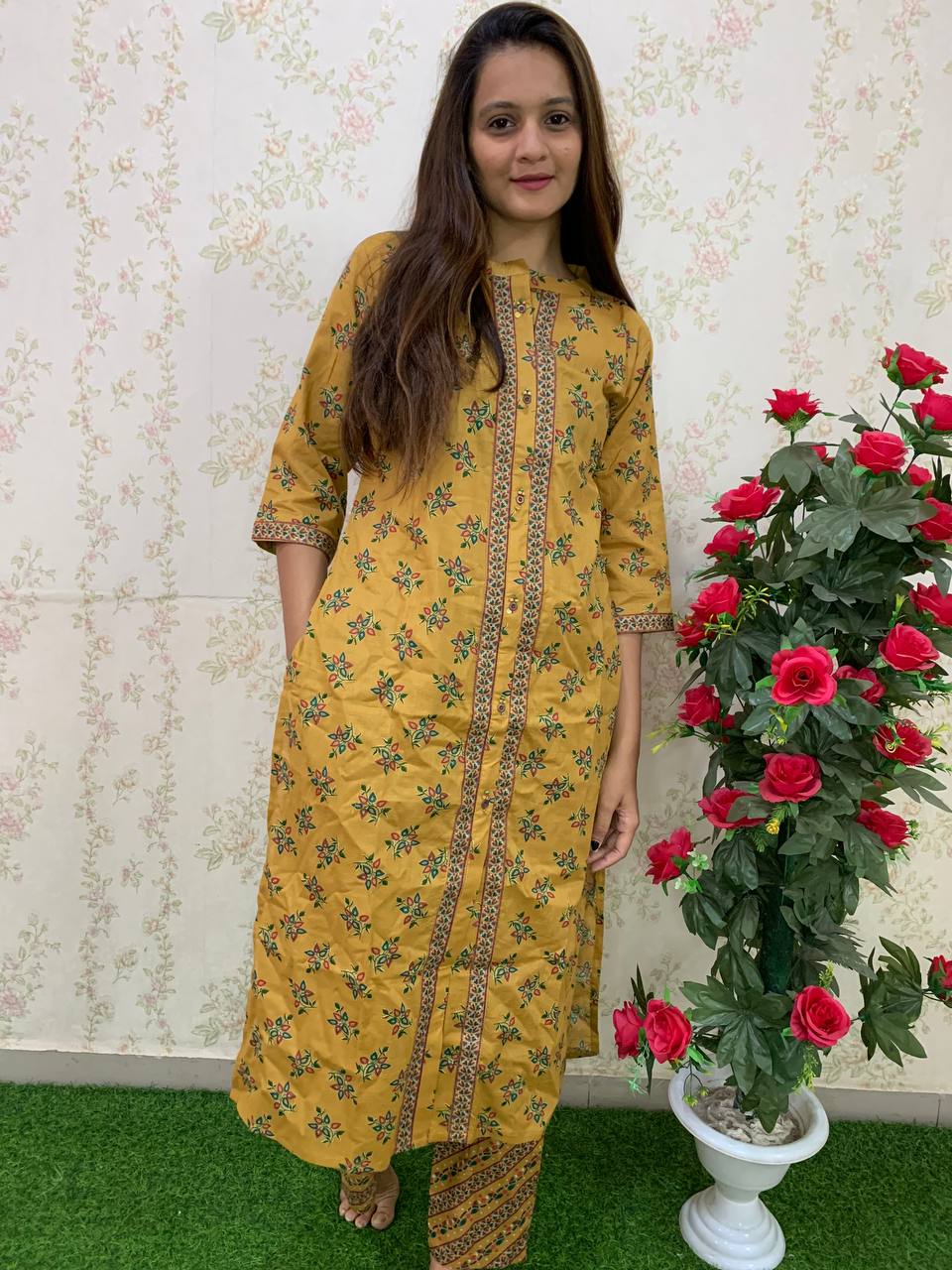 Trending yellow color Kurta set at affordable price - Joshindia