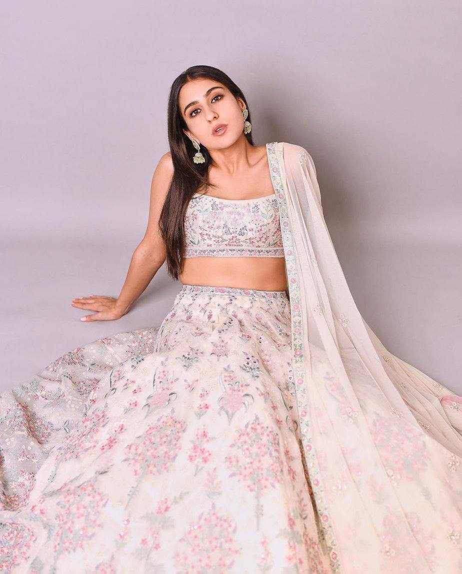 Cream & Blush Tulle Sequins Embroidered Lehenga Set Design by NITIKA GUJRAL  at Pernia's Pop Up Shop 2024